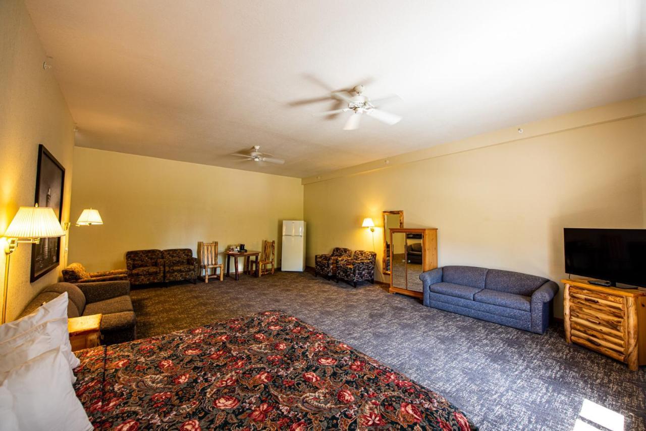 Super 8 By Wyndham Bridgeview Of Mackinaw City Eksteriør bilde