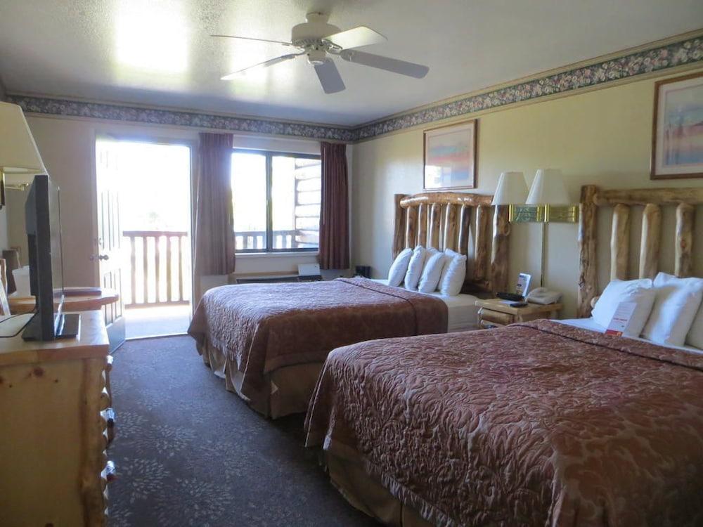 Super 8 By Wyndham Bridgeview Of Mackinaw City Eksteriør bilde