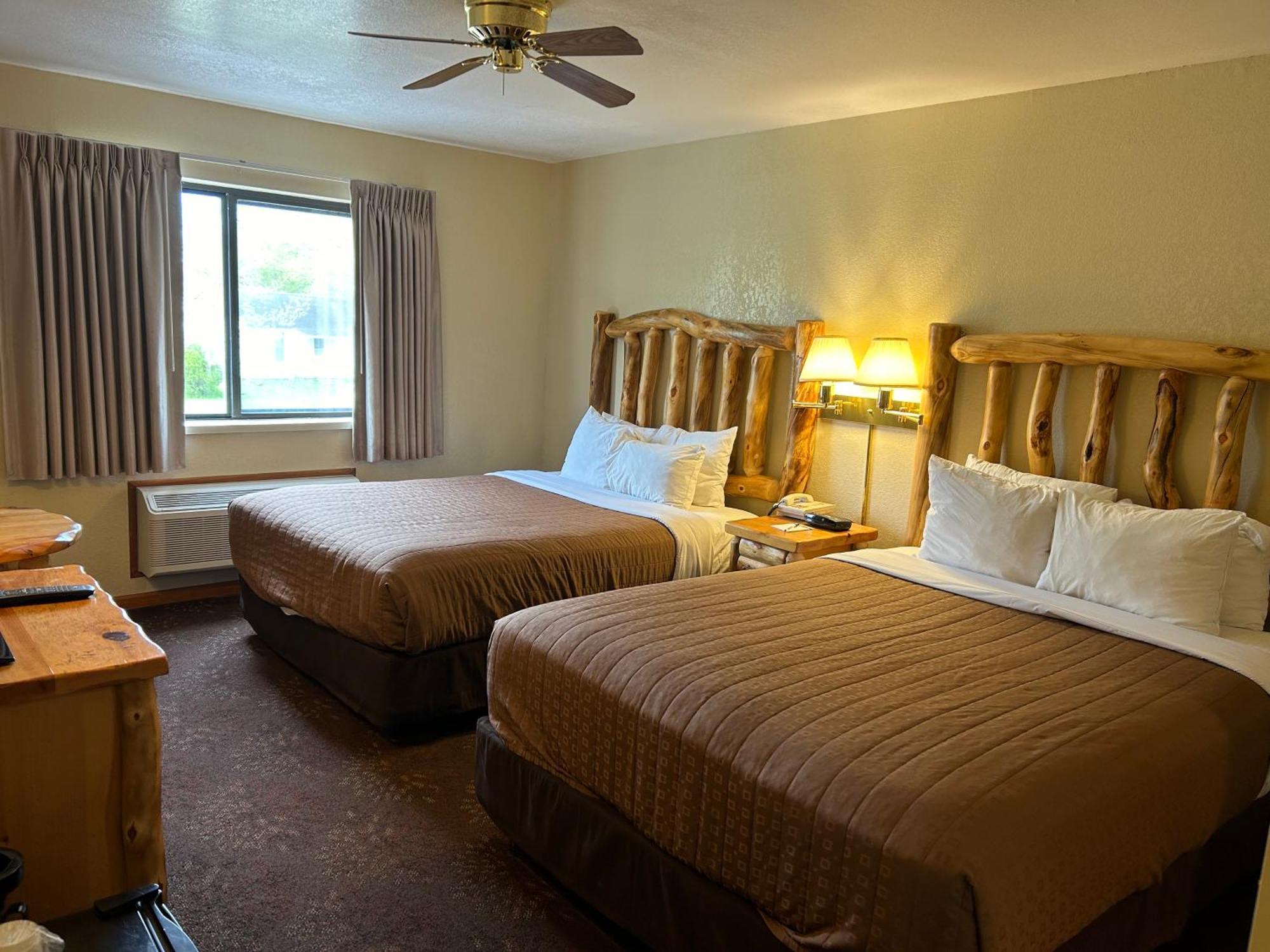 Super 8 By Wyndham Bridgeview Of Mackinaw City Eksteriør bilde
