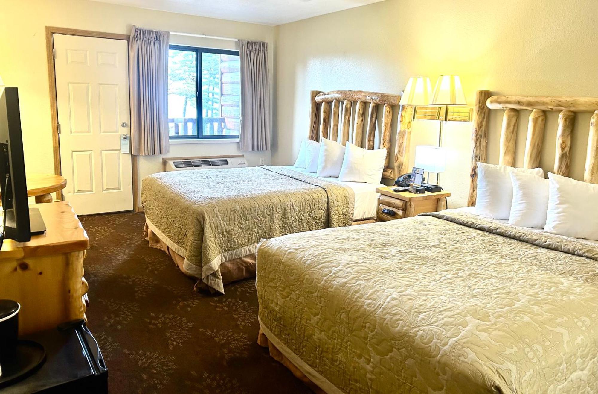 Super 8 By Wyndham Bridgeview Of Mackinaw City Eksteriør bilde